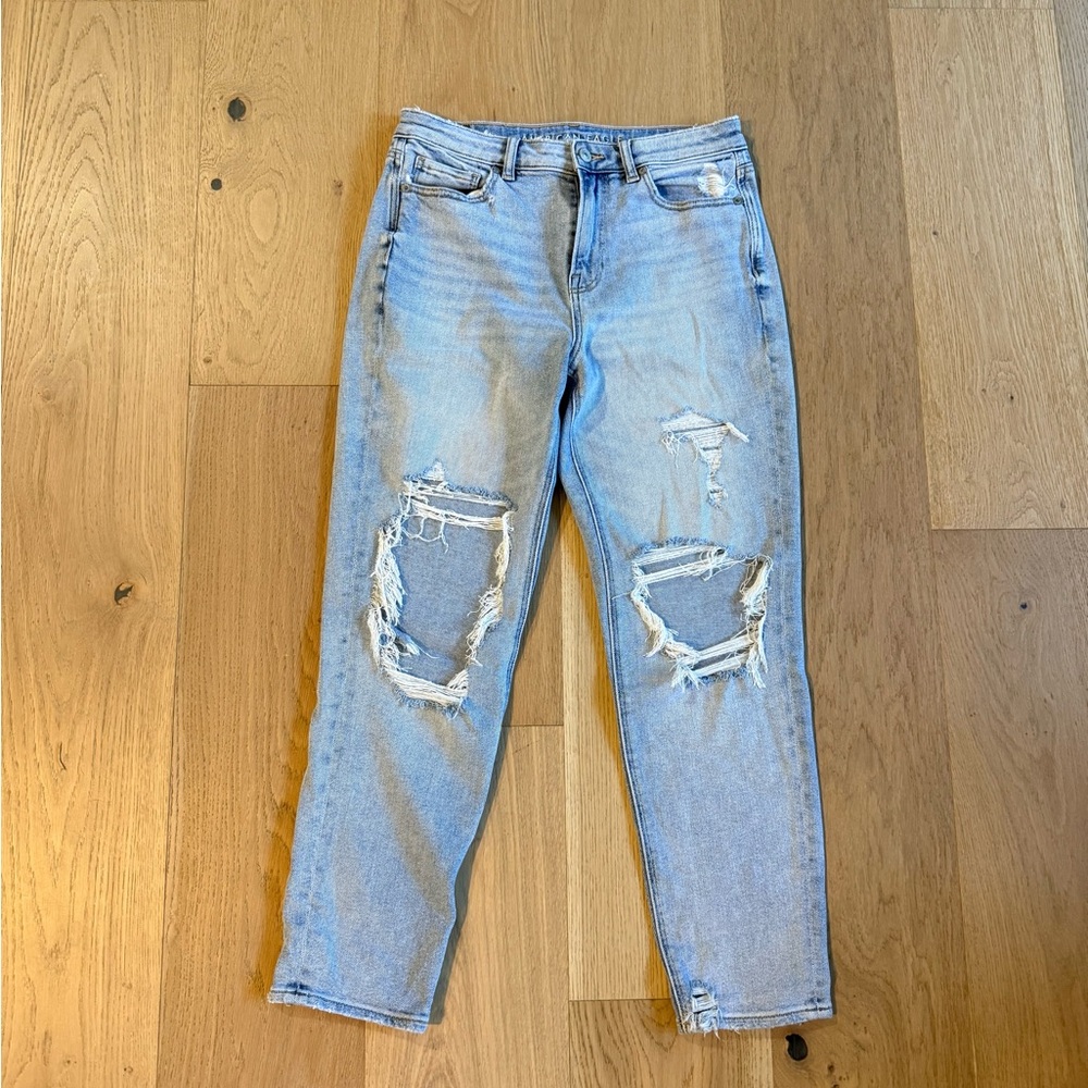 American Eagle Outfitters Light Distressed Women's Jeans
